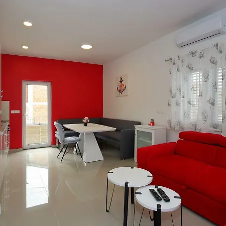 Vikendica Newly Built Holiday In A Quiet Area, 2 Spacious Sea View Terraces, Parking Zadar